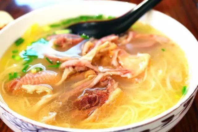 解放碑，凭啥子代表重庆？