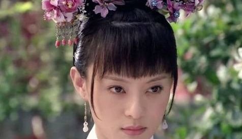 『要光』甄嬛传：甄嬛首次侍寝为何要光着脚？原因让人感慨