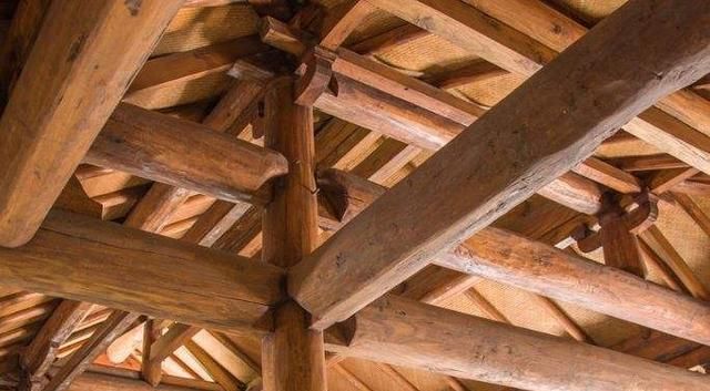  #盖房子#农村老人说“目不晒根，口不吞阳”，啥意思，盖房子有