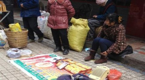  幼苗：农村大集上这三样东西看看就好,最好别买,很多农民都上过