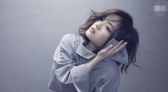 徐佳莹狂瘦13斤成功撩到帅大叔，网友称请赐我一双她的细腿