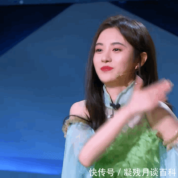 『不满』鞠婧祎76斤可不是吹的，我饿半个月都穿不进的裤子，她却塞不满