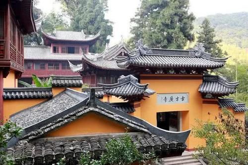 中国“零差评”5A景区，门票完全免费，住一晚上仅需25元