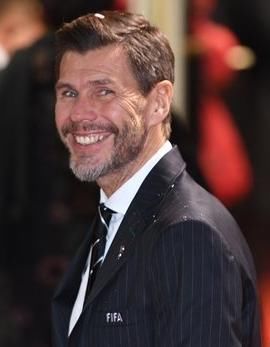 传承！莫德里奇致谢前辈，台下的博班感动落泪