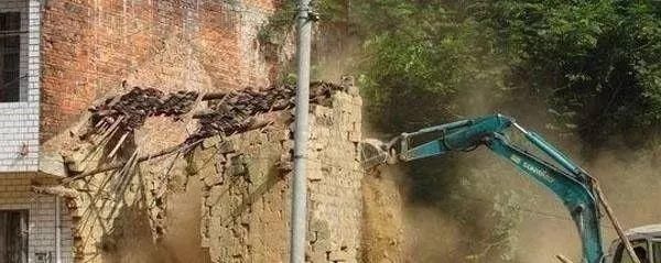 农村有房的赶紧看！别被拆了都不知道！