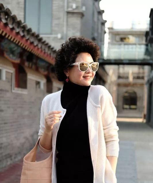  『女人』女人怎么穿搭才会显得,优雅女人味十足?