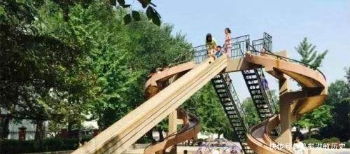 青岛这一区域，曾经繁华过，也曾经没落过，现正迎来复兴的新机遇