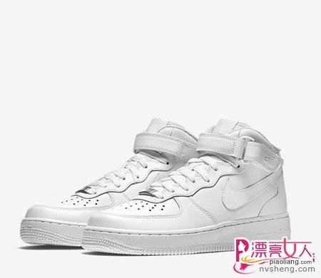  『白鞋』【尚】小白鞋搭配 这7款经典爆款小白鞋你买了没
