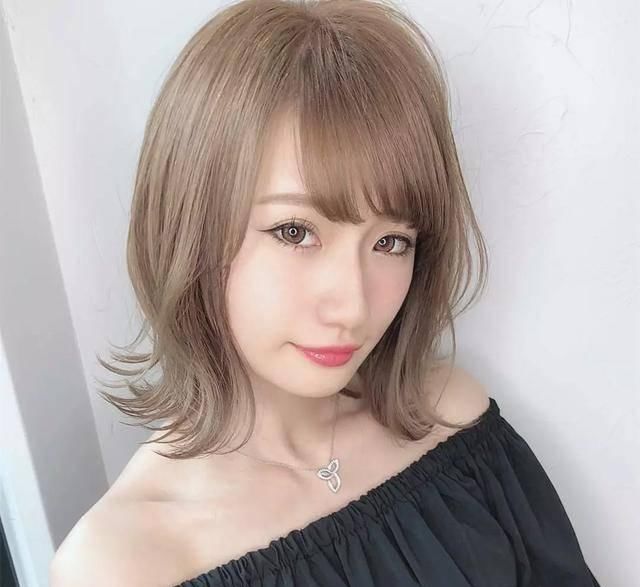  『气质』男生眼里女生超气质的5款短发，时髦又不显老，太适合春天剪！