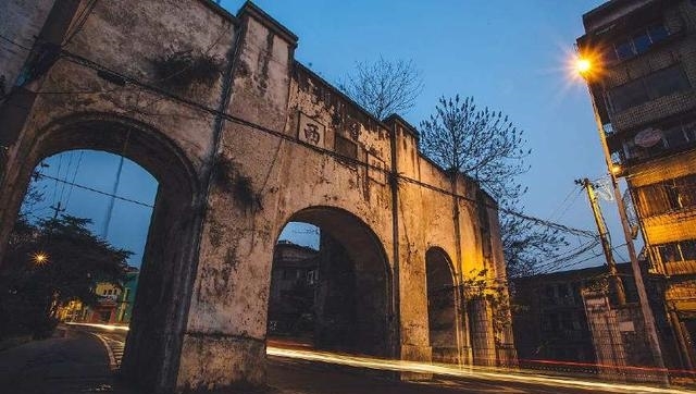 江西11地市GDP排行榜：南昌5000亿，赣州2500亿，九江2407亿