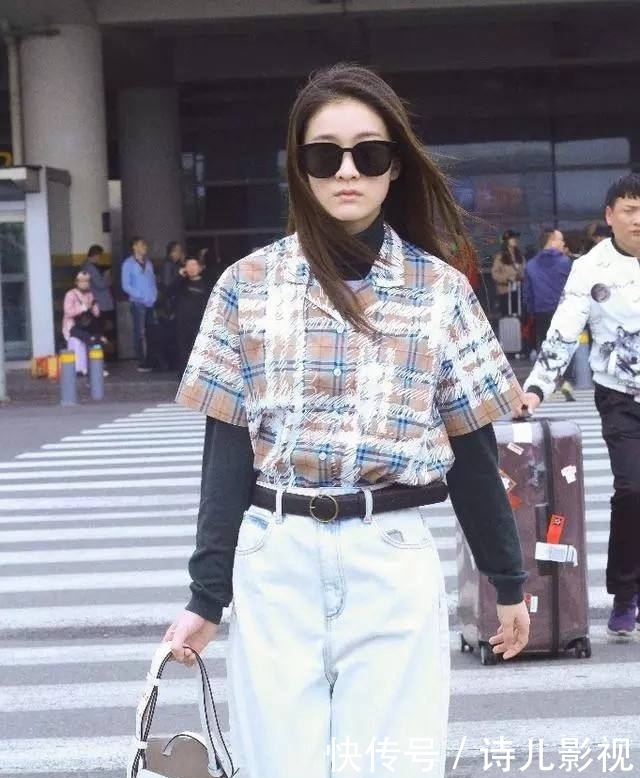 「格子」春季怎少得了格子衬衫?学会4种搭配方法,轻松玩转时髦穿搭