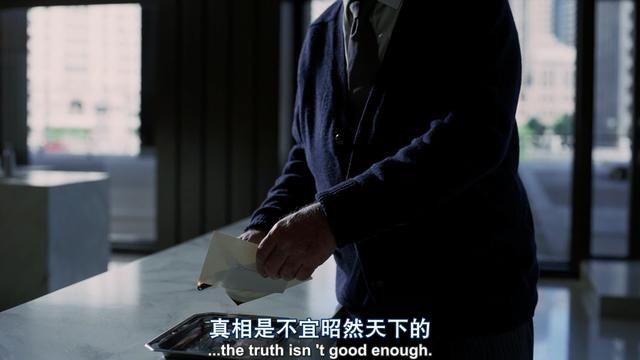 『蝙蝠侠』打败蝙蝠侠的小丑输了?不尬吹,独家新解《黑暗骑士》史诗三部曲