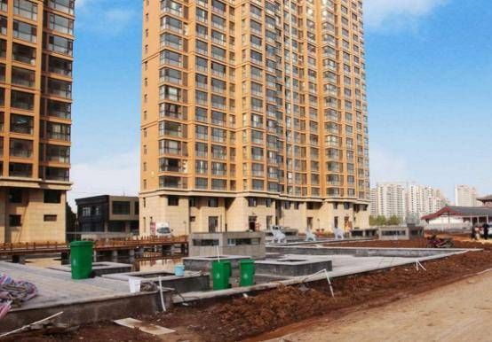  盖房子@有20万现金，回老家盖房子还是在城市付首付好？聪明人都这样选