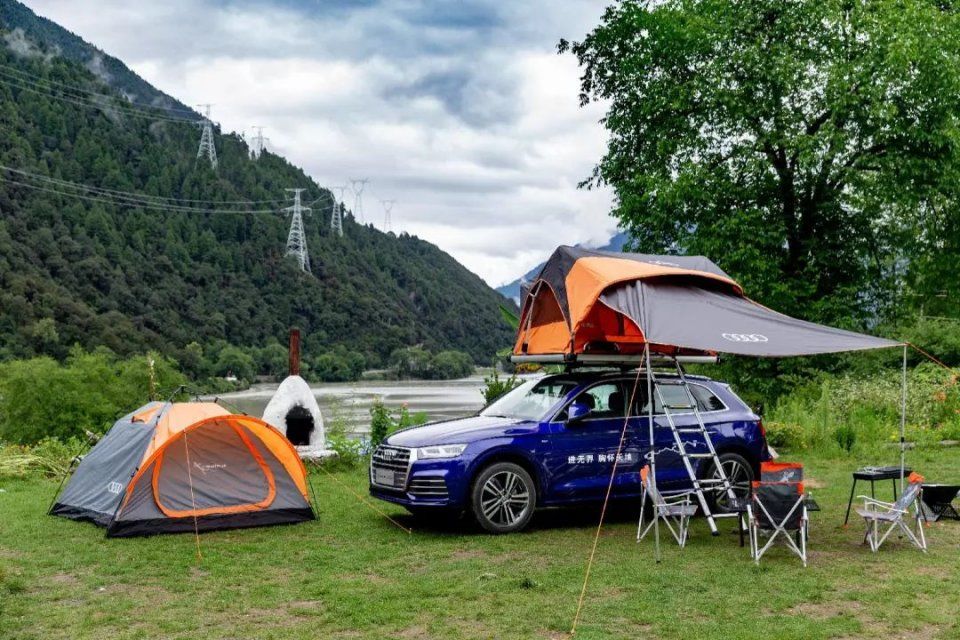 2018年初秋，“琉璃蓝色”必火!