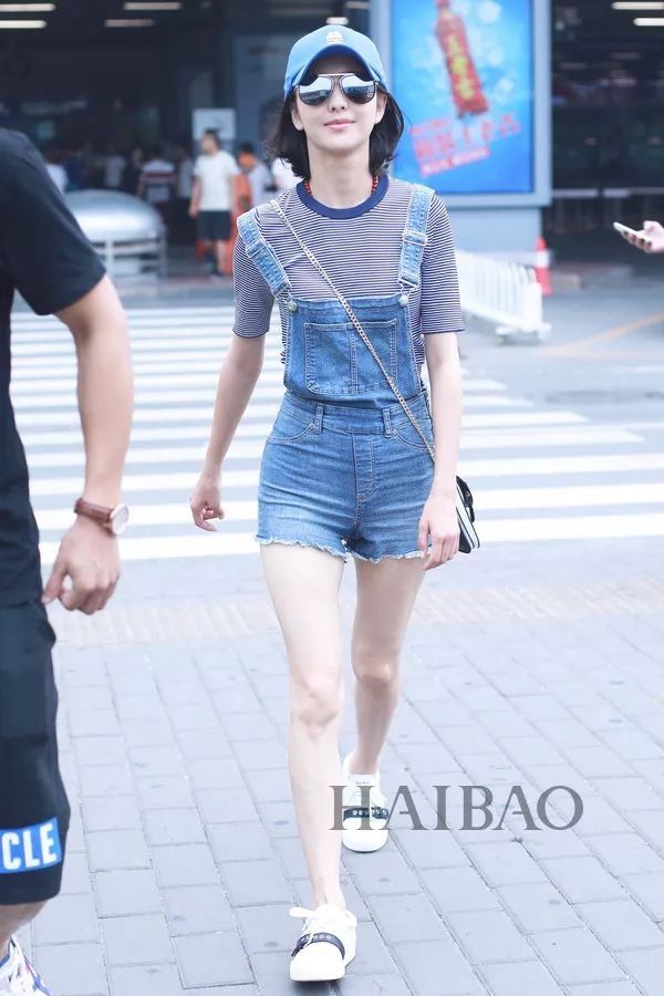 秘籍| 明星都在炫腹秀美腿,但怎么露才更高级?【海报街拍】