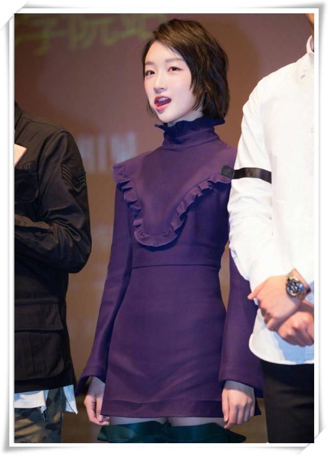 没蔡依林的腿真别把靴子当裤子穿，像周冬雨这样撑不起来就尴尬了