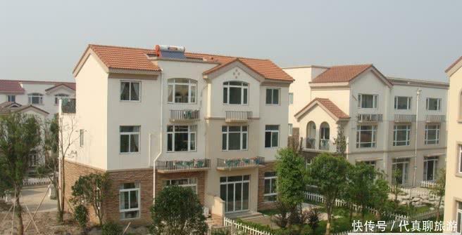  漂亮@在农村有很多漂亮的房子都没人住, 你知道为什么吗