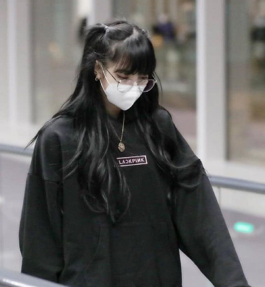  [女生]女生一般只缺两样东西，一样是money，另一样就是衣服了。那么美