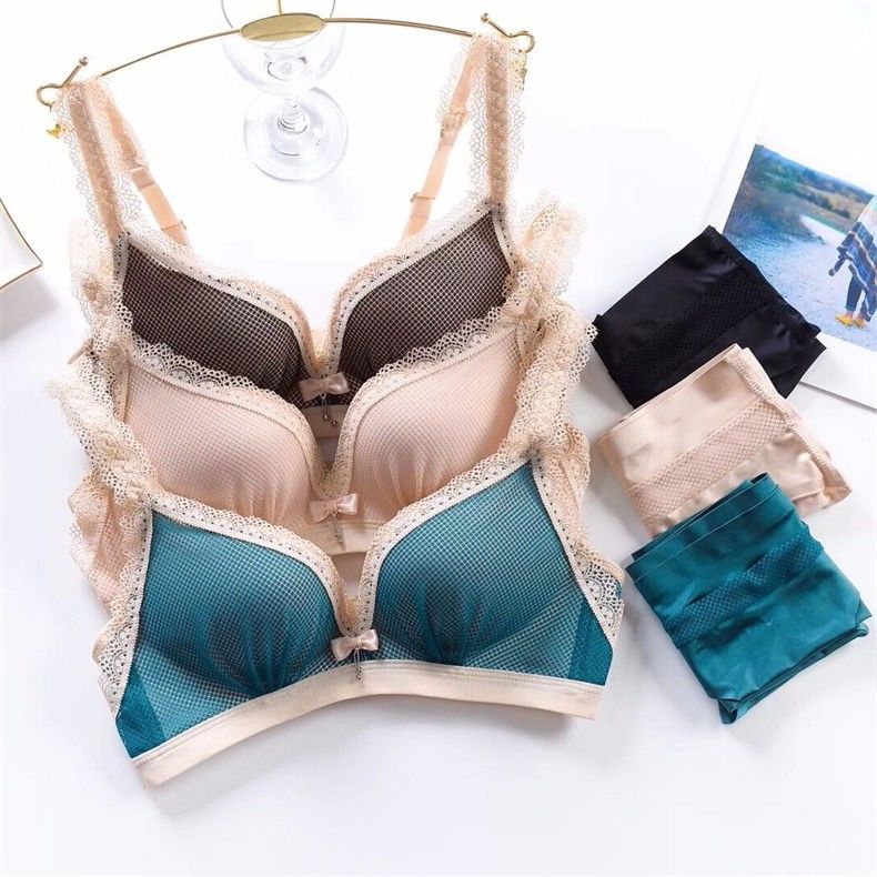 透明文胸不算什么了!后面还有更厉害的，实在让人善解人“意”