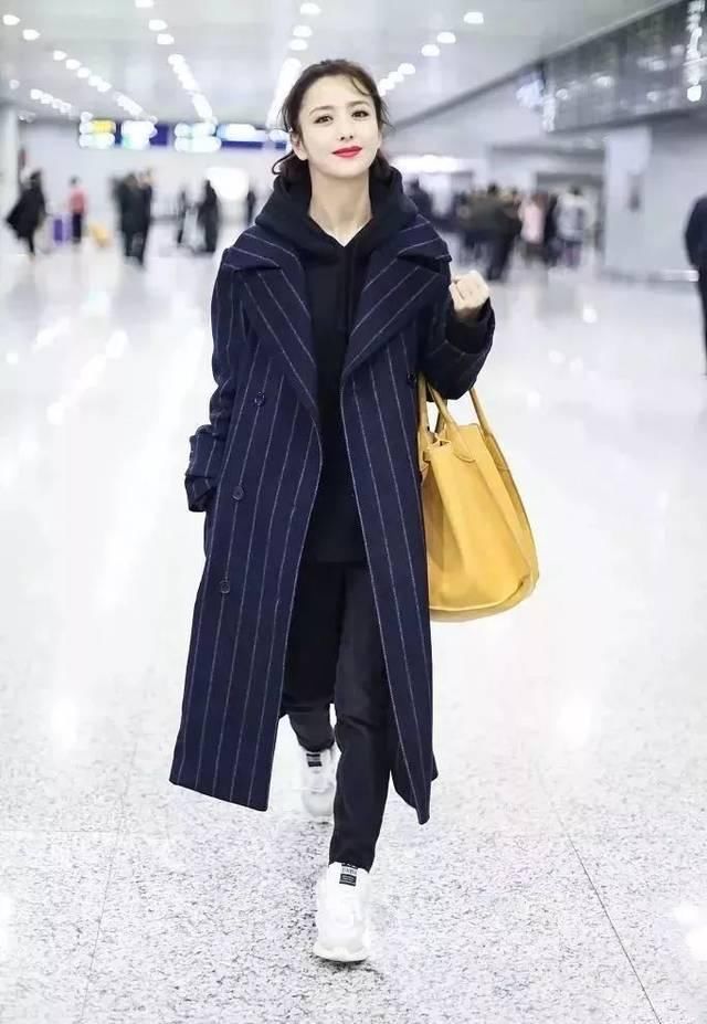  「春天」谁说春天一定要穿高跟鞋？我用平底鞋配外套一样美翻天！