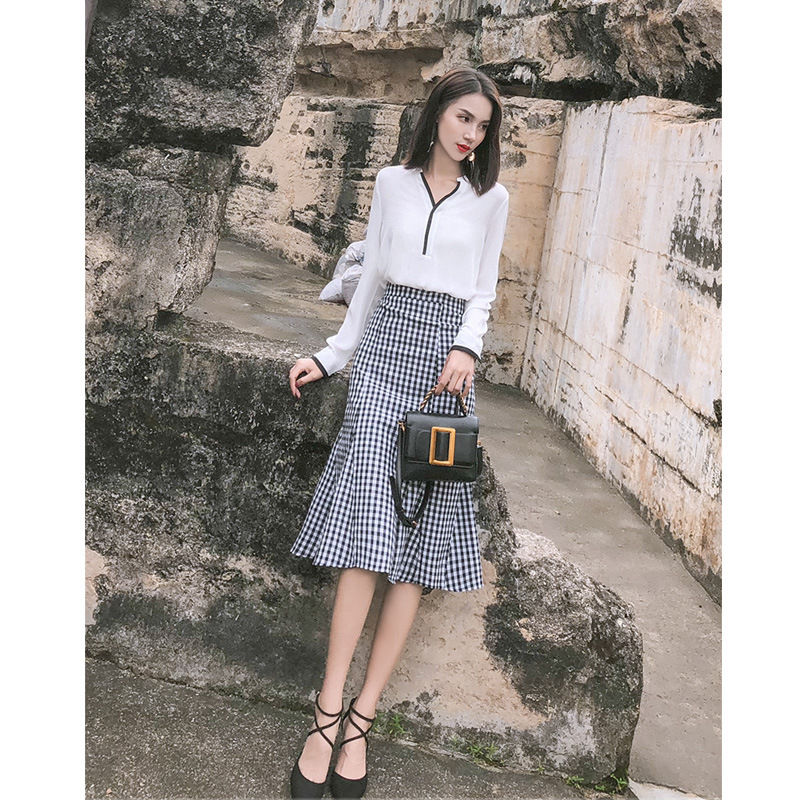 哇塞!这样的秋装,借钱都要买回来,太好看了,真是气质颜值爆棚