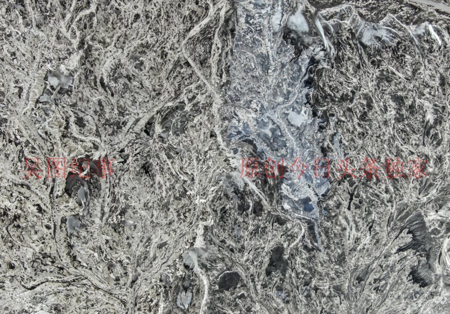 贵州大山里发现大自然奇妙巨型地画，太美了