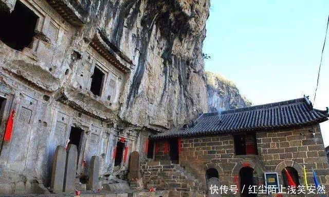 太行山深处的悬崖古寺，凿了近60年才完工，距今已有400多年