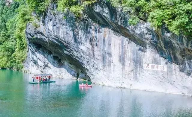 比玩水凉快！成都周边9大避暑溶洞，带你感受16℃的地心旅行！