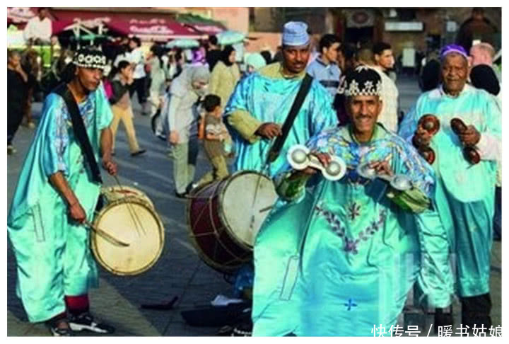 非洲最“白”的国家，看不到黑人，美女遍地穿着时尚！