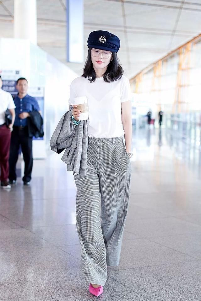 谭维维换上了秋装,网友:今年秋季的流行款,有眼光!