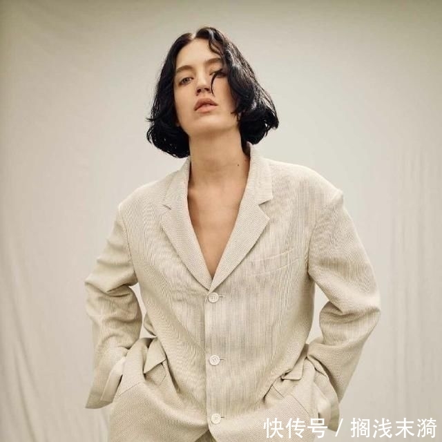 「参考」值得30岁以上女生参考的基础款穿搭