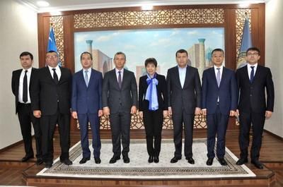 驻乌兹别克斯坦大使姜岩赴撒马尔罕州考察旅游安保工作