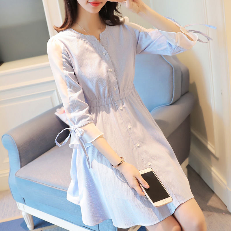 今年夏天流行这种连衣裙，低调又俏皮，穿上身简直美得不行