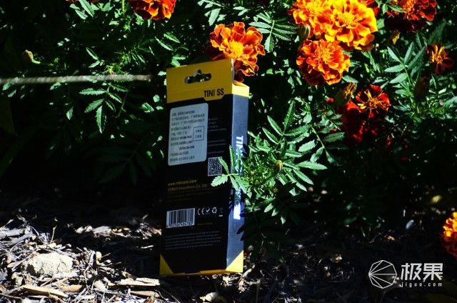 NITECORE TINI 炫彩钥匙灯上手,外表酷炫 无惧黑暗