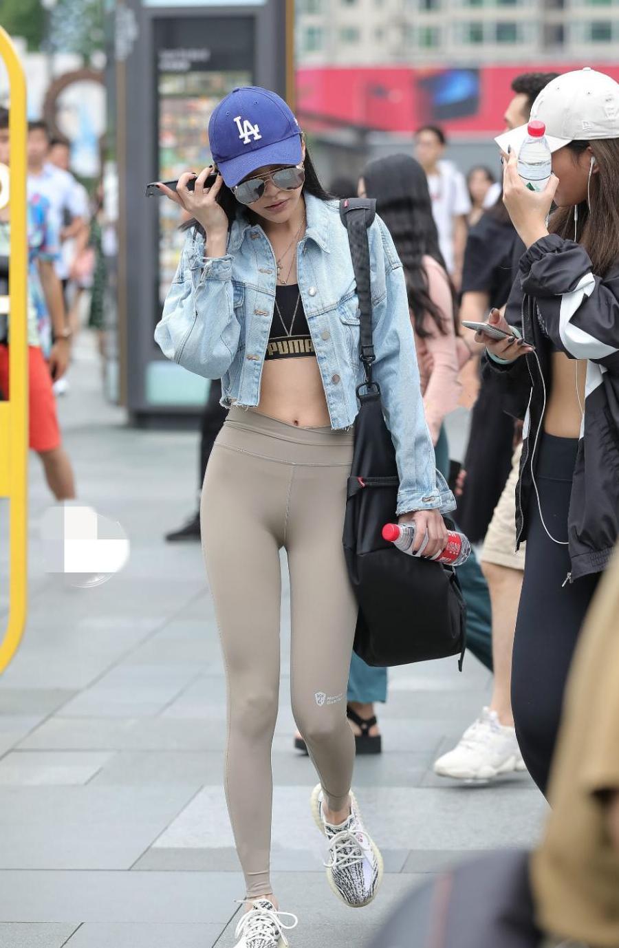 帅气的姐妹花, 真让人羡慕