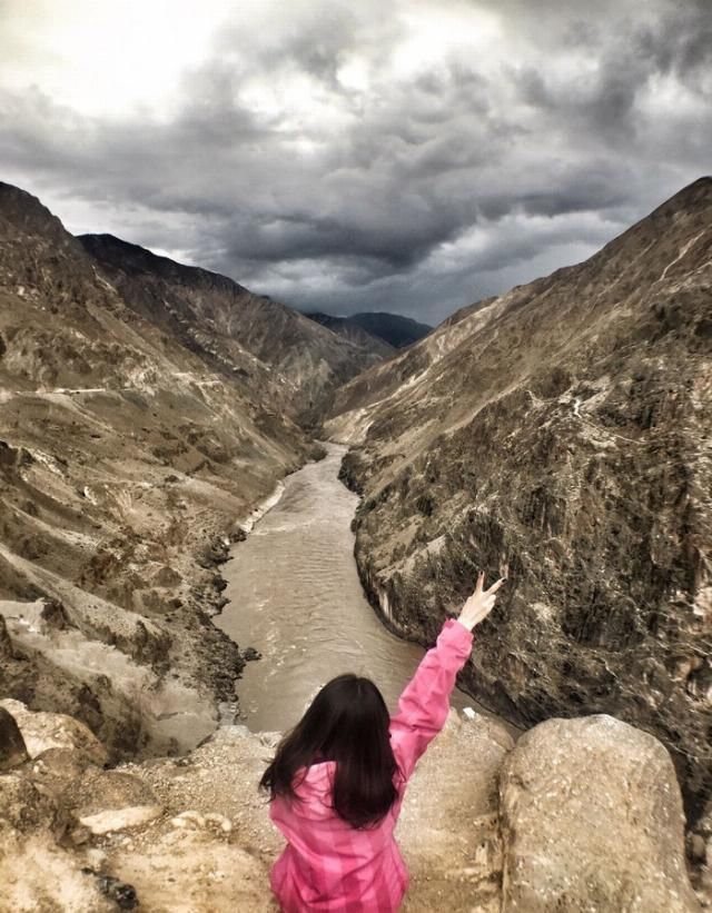 四个花季少女，自驾牧马人远赴西藏，只为那一场圆梦之旅!