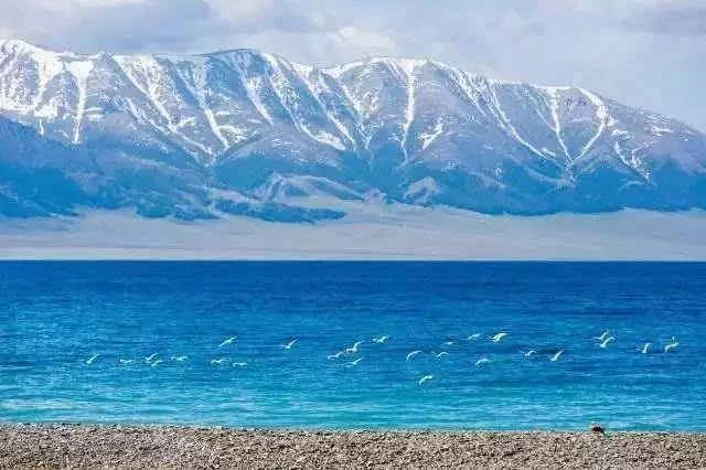 我们去这些神仙美地打卡,赏山川湖泊,漫步幽静古镇【2020热门旅游景点】