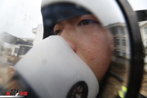 高铁如何“排泄”？ 揭秘15米深井下的“男保姆”