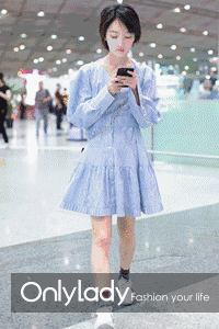 我最喜欢你什么样子?穿连衣裙的样子!