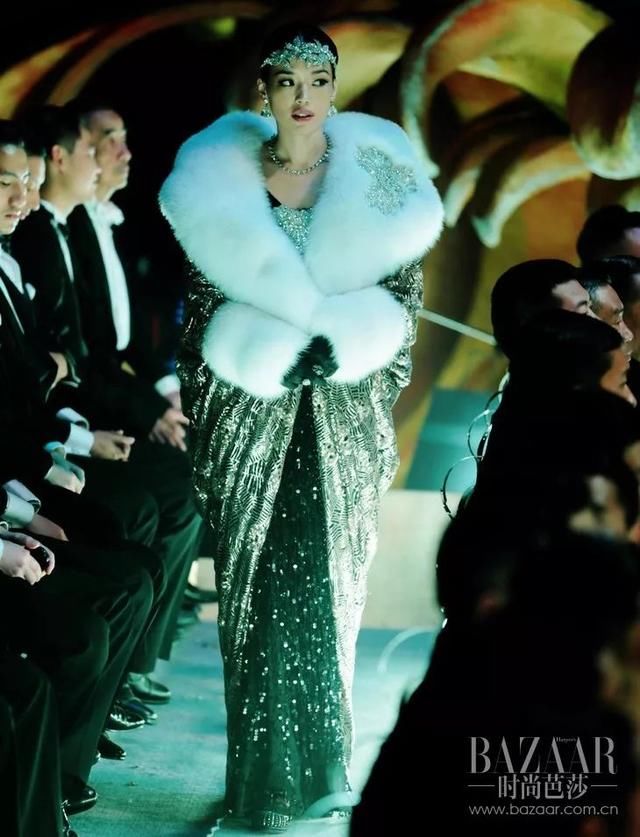 《邪不压正》，用戏服带你走入姜文“讲究才是根本”的民国时代