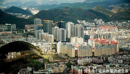 中国唯一建在绝壁上的土司宫殿,规模宏大,王宫气派,六关雄踞