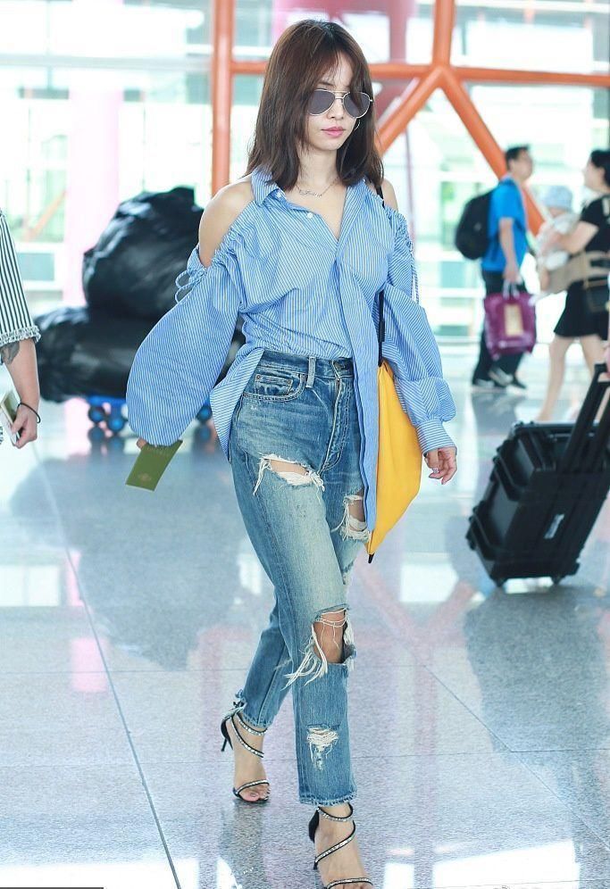 单看蔡依林这一身挺显高的,但遇上168张钧宁,就成了小短腿!