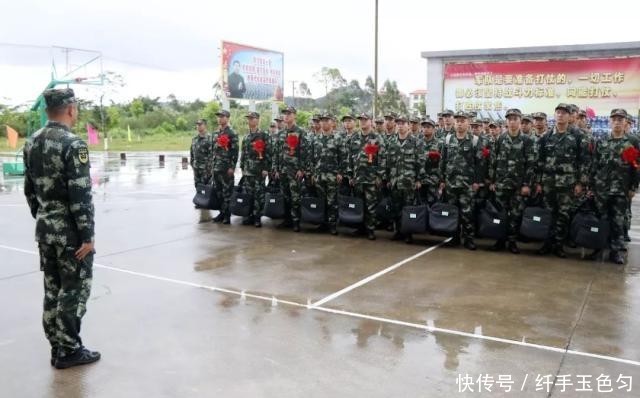  [广西]刚刚，武警广西总队首批新兵入营！