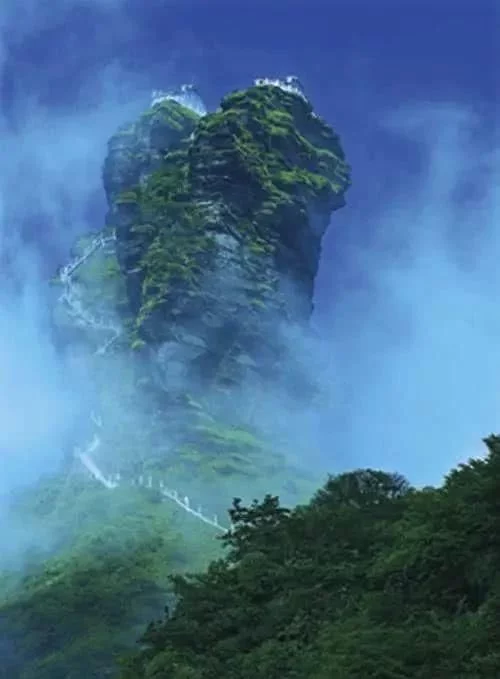 你踏足过云南的秀美风光,等一个人,陪我去贵州【2020热门旅游景点】