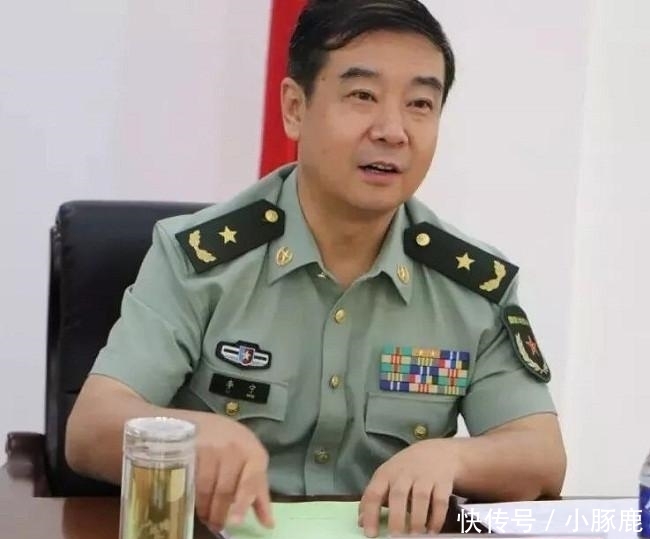半数省级军区主官调整 , 1人有“兼职”