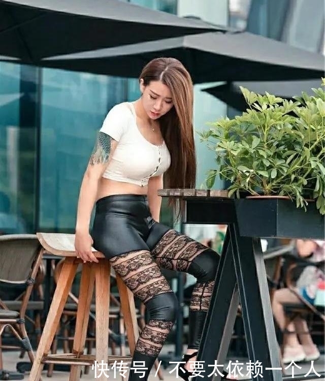  『美女』打底裤让女性看起来更有气质，非常迎和美女对时尚的追求