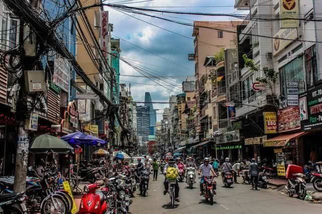 「随你便」除了越南,我们的近邻不再对中国免签,网友称:随你便,不稀罕!