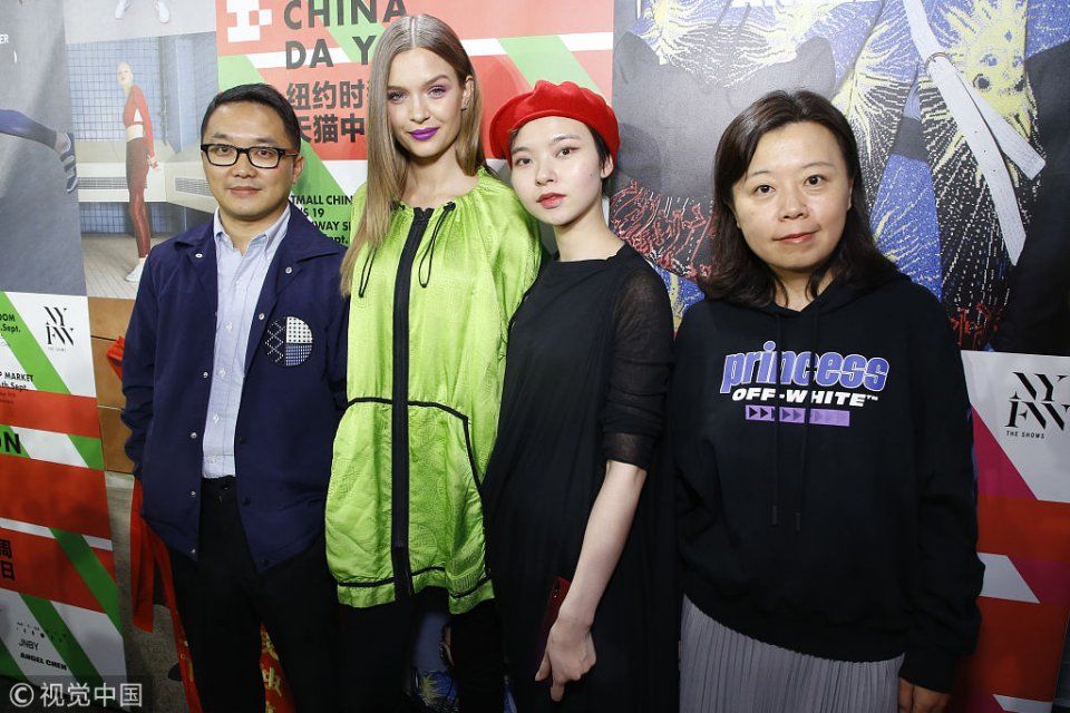 2019春夏纽约时装周:90后中国设计师 Angel Chen秀 街舞选手陈妍