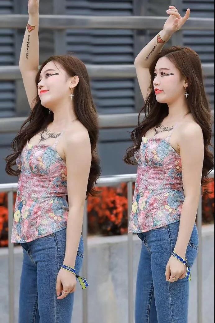 街拍：身姿曼妙面容甜美的美女