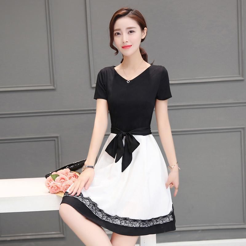 时尚优雅的连衣裙，显瘦又甜美，尽显优美曲线